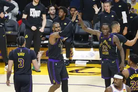 （体育）篮球——NBA常规赛：湖人胜雷霆图片