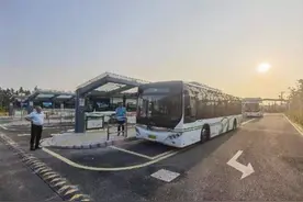 华新镇西侧居民前往市区现在更方便！197路、74路终点站延伸至华新公交枢纽图片