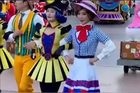 热闻|看身高还是看年龄？上海迪士尼下月起取消儿童票身高标准引热议，网友：早该如此图片