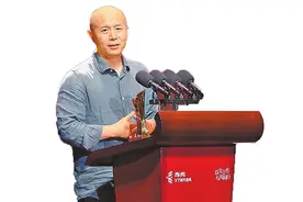 2024当代文学颁奖盛典丨毕飞宇：“我的真正身份只有一个，虚构者”图片