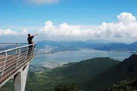 登深圳第二高峰，探秘《美人鱼》拍摄地，来大鹏登山、海上漫游图片