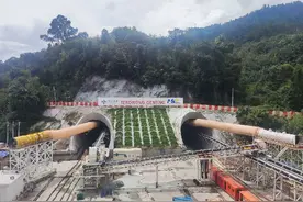 马来西亚东海岸铁路“咽喉工程”云顶隧道掘进过半图片