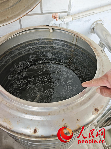 水塔乏力、自备井关停，河北邯郸一社区吃水难十年未解