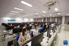 “高考成绩被屏蔽”冲上热搜 ，也是在炒作高分生 | 新京报快评图片