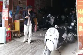 最高30元/天！租赁电动车代步游火了图片
