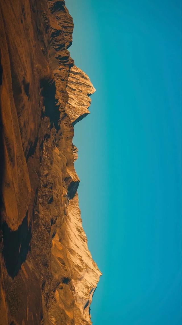 此时不去看一场日照金山，待何时？（新图）