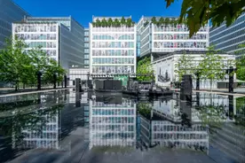 江南布衣利润之上的“追求”图片