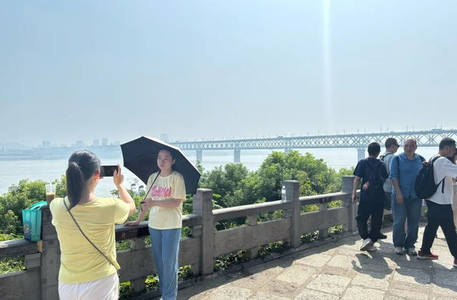 武汉这些宝藏打卡点，藏不住了！全国游客涌入