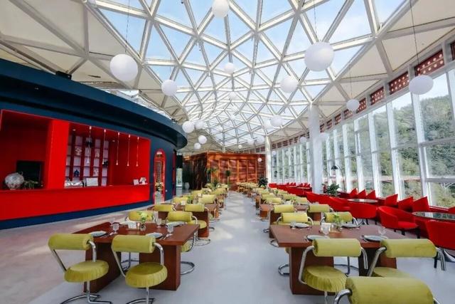 淄博潭溪山匠心雕琢“冰瀑节”