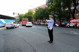 五大举措护航高考！冰城交警提示——图片