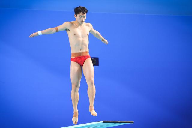 全运会跳水广东队揽团体双冠，梦之队在“神仙打架”中进步