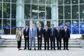 徐伟会见法国必维船级社总裁马修一行图片