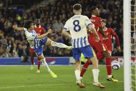 体坛联播｜利物浦三轮不胜，孙颖莎/王楚钦晋级混双八强图片