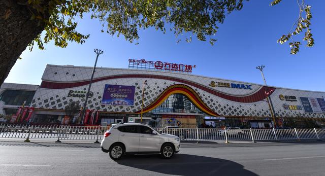 万达如何解开“连环锁”