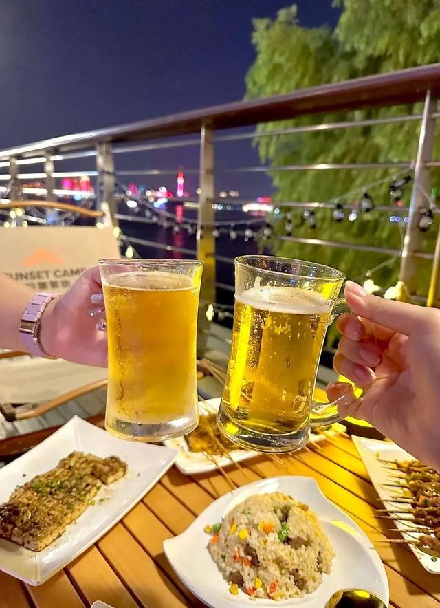 螺湖水上夜市，吹江风 吃宵夜 看赣超 啤酒送送送，好礼送不停