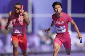 中国队挺进田径男子4X100米决赛图片