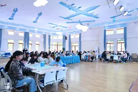 童趣为镜 解码成长新路径——建德市幼儿游戏教学校本研修俱乐部开展“学习故事”主题研修图片