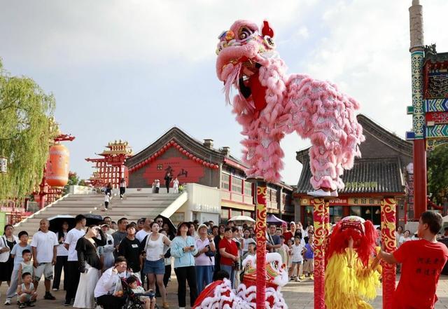 河北丰南：河头老街旅游赏百戏