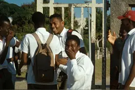 上海国际电影节纪录片单元，还世界真实色彩图片