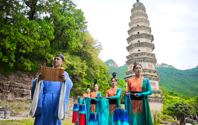 汉风微演艺、唐宋茶会、暖秋市集，国庆中秋济南灵岩寺就等你啦！