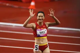 田径女子100米预赛   中国选手韦永丽11秒35晋级决赛（组图）图片