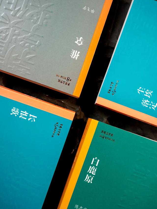 百万国人力荐，百读不厌	，此生必读