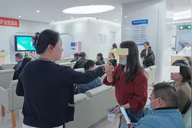 三年不体检，五旬女子筛出癌前病变！260万人次适龄妇女受益免费“两癌”筛查图片