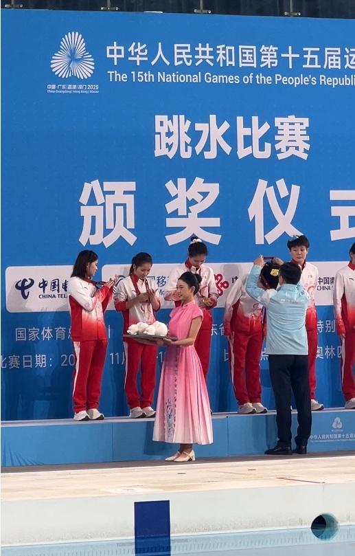 11月6日女子双人10米台	，全红婵将再次搭档王伟莹！广东队教练透露全红婵伤病情况