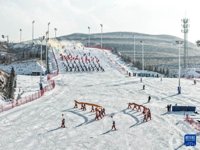 呼和浩特：冰雪搭台唱响文旅融合乐章