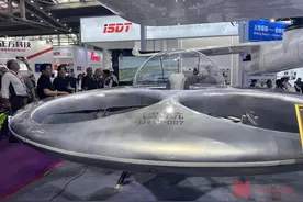 直击深圳无人机展 | 多个黑科技产品打破行业“结界” ，eVTOL市场规模2026年将突破百亿元图片