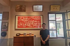 舞蹈演员返乡做煎饼成非遗传承人：一家四代人都会做煎饼，机器摊饼没有手快图片