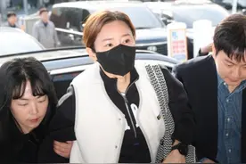 离奇案中案！“击剑女王”被女人骗婚，韩媒感叹韩国成“诈骗大国”图片