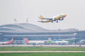 升级“湘式服务”！湖南航空长沙往返北京大兴航线开通图片