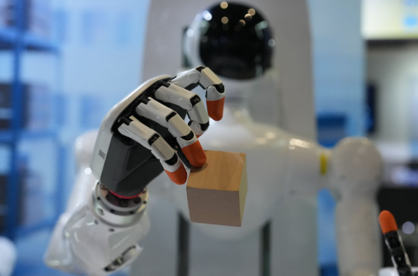 从乌镇看下一个十年：AI拼，我们赢