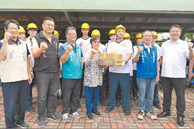 南台湾灾区一片狼藉，刘世芳却自夸救灾速度快，蓝营批拍赖清德马屁图片