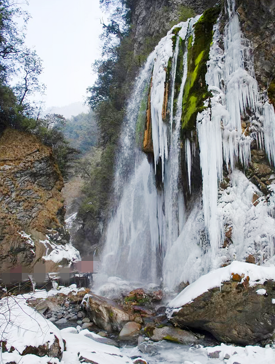 青睐绵阳 || 冰雪奇观+雪地撒欢！平武虎牙滑雪场即将开放，这个冬天等你来畅玩~