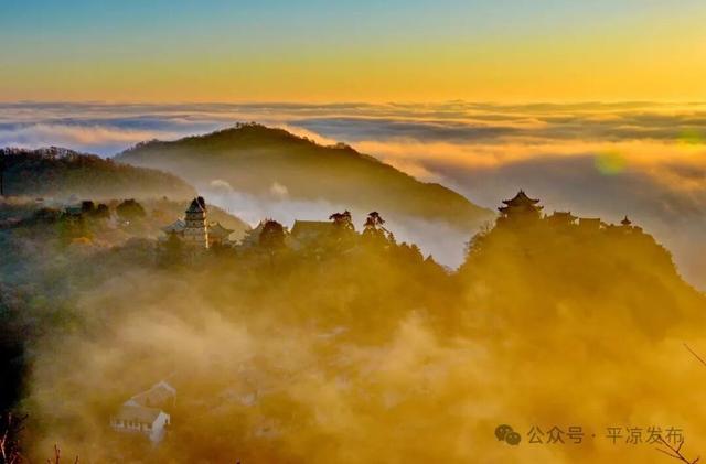 一入崆峒便为仙