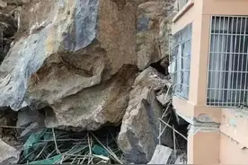 惊险！凌晨3点贵州一地大量巨石滚落砸穿住宅楼，官方通报图片