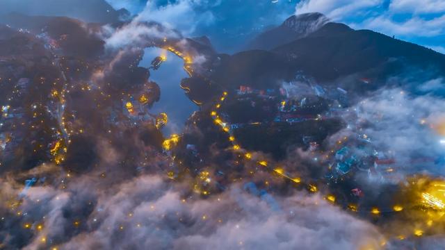 读懂城市｜庐山之上，烟火人间