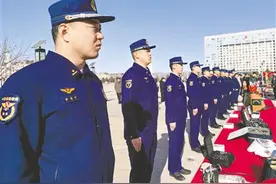织密森林安全防护网图片