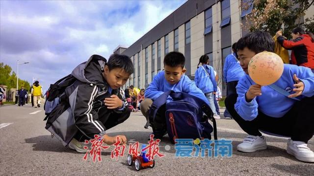 点燃空天梦！十亩园小学学子沉浸式探索空天奥秘