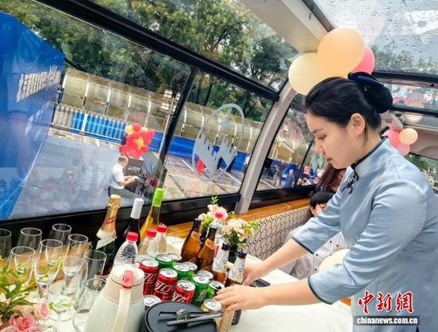 美食观光巴士中轴专线启动发车 畅享北京中轴线文旅新体验