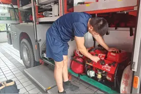 积极应对台风天气，嘉定各单位绷紧防汛安全弦图片