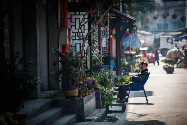 抢票式晒太阳！解码彭州“限量版暖阳”的私藏地图