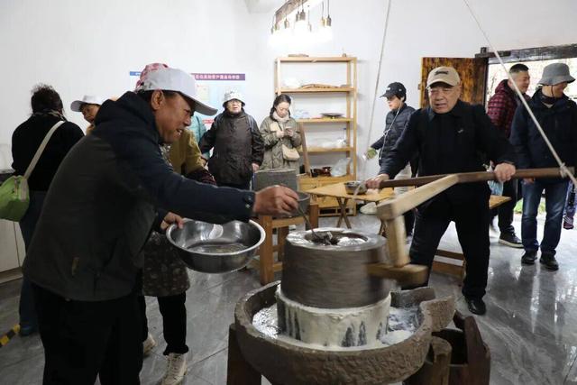 罗平康养旅居“出圈” 超高性价比获游客盛赞