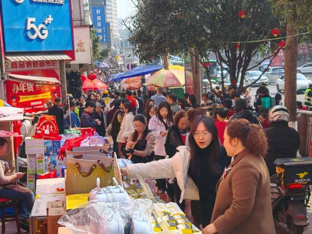 春节客流量超300万人次，营业额近3亿！四川泸州江阳消费市场“热辣滚烫”