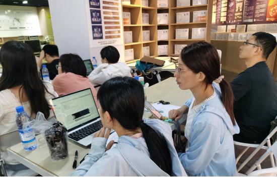 福州市总工会举办人工智能创作课堂