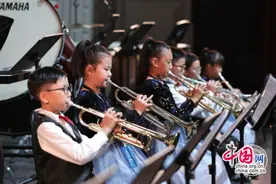 成都武侯实小学子“意林杯”首秀，展慧美少年风采图片