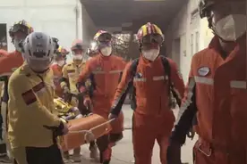 埋压超过65小时，中国救援队在缅甸曼德勒救出第四名幸存者图片