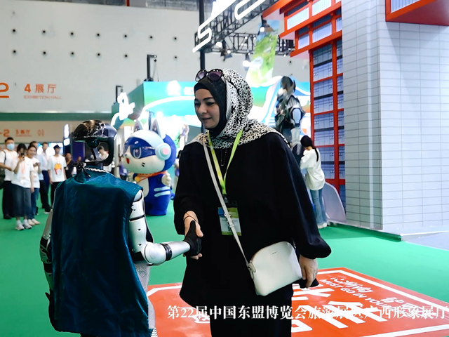 第22届中国—东盟博览会旅游展区广西文化旅游形象展厅圆满收官！火爆人气彰显壮美广西魅力